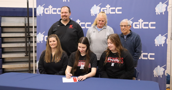 Hasselman Signs With Hastings College Volleyball